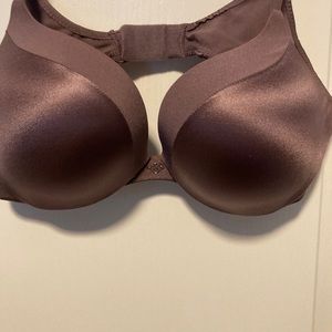 Victoria secrets 36B bra